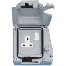 Single 13A Switched Socket DP