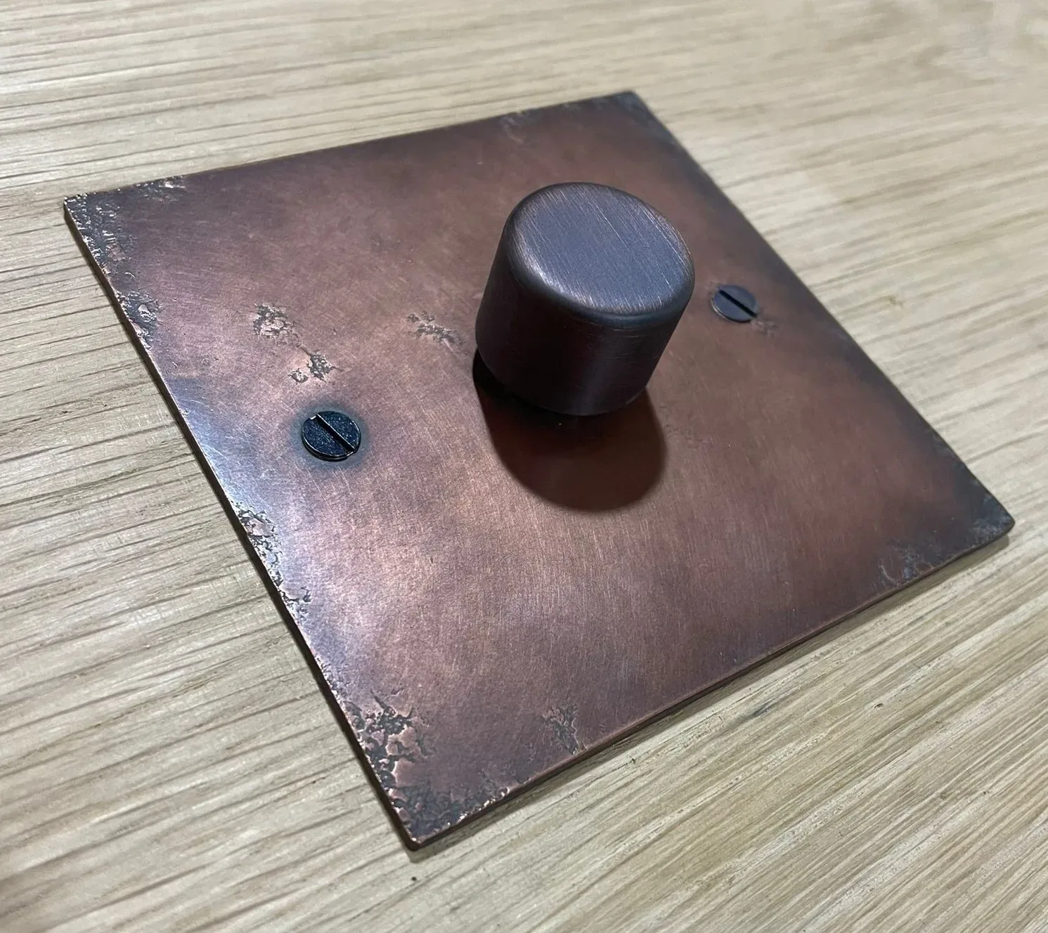 Single 150-1000W dimmer