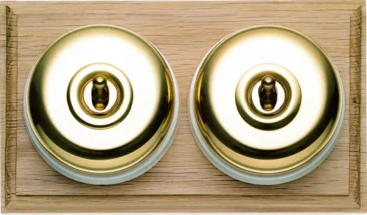 Double Period Switch on a Double Oak Pattress