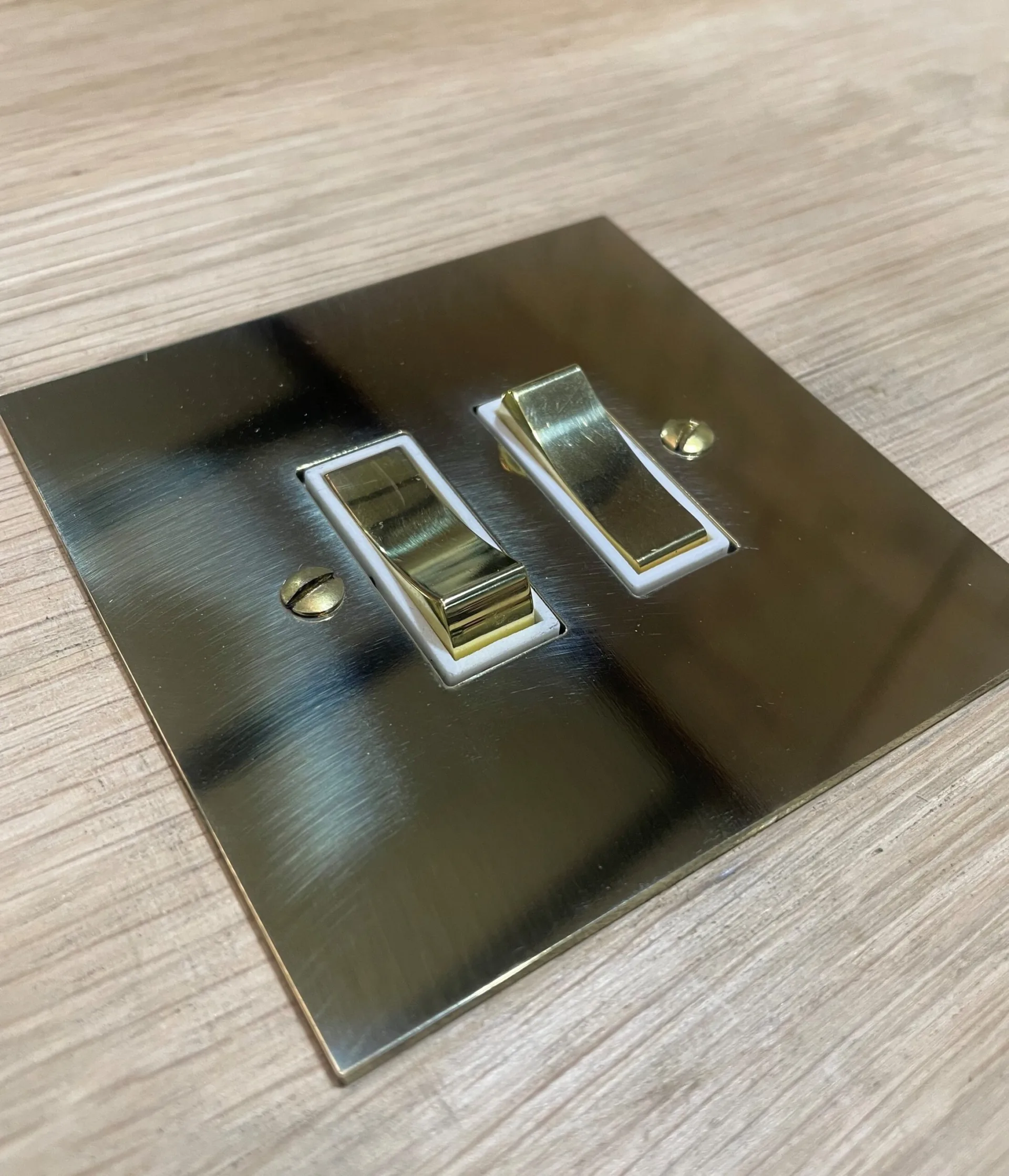 2R-Brass-scaled-1.jpg