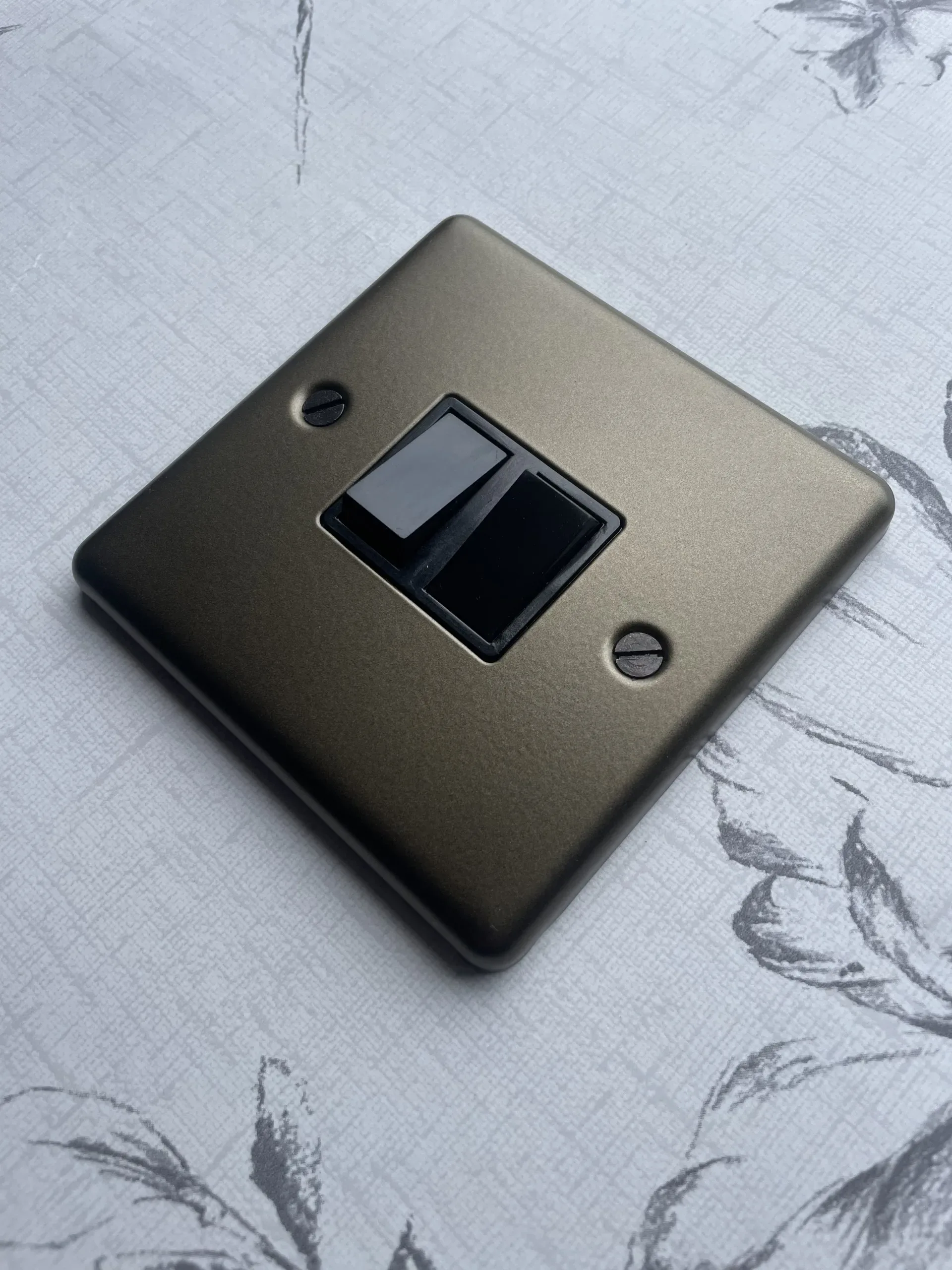 2r-2.jpg
